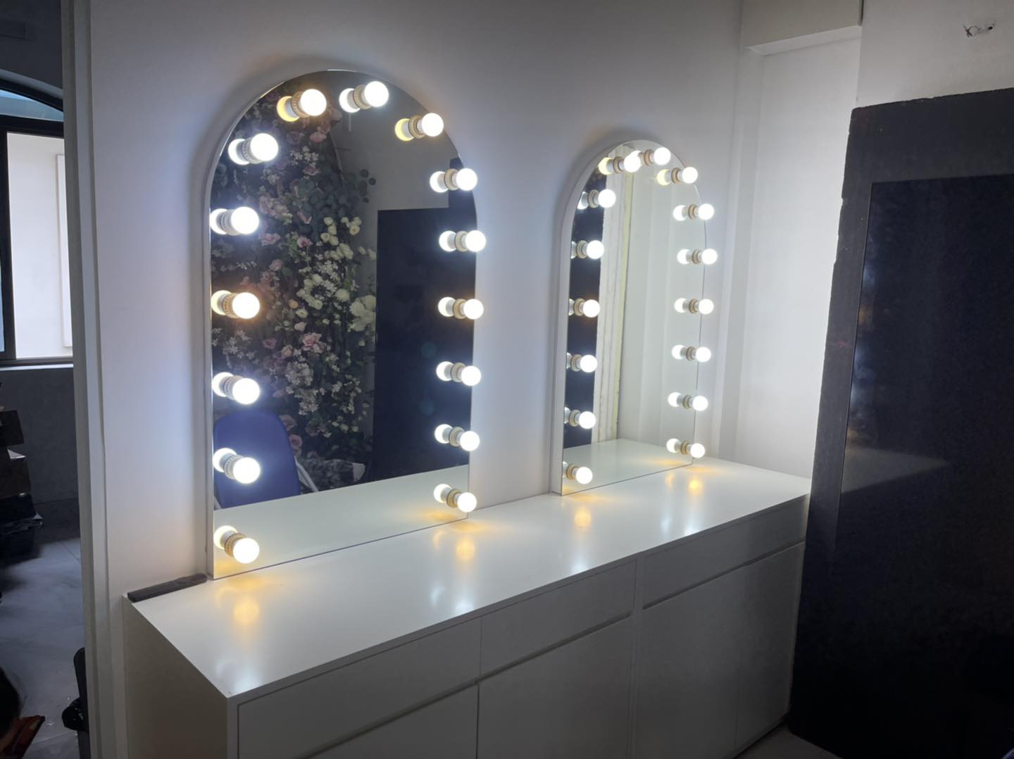 Gương makeup - Gương trang điểm